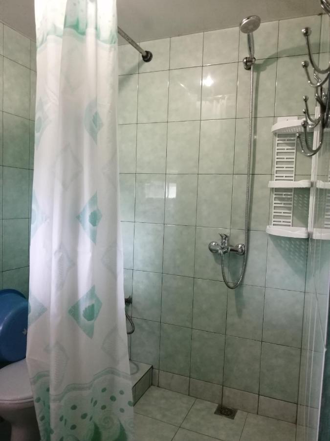 Мини-Отель На Агрба 22А Pitsunda Exterior foto